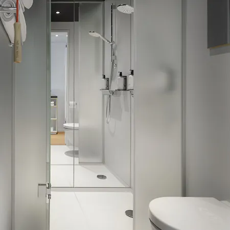 Zoku 4* パリ