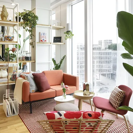 Апарт-отель Zoku 4*