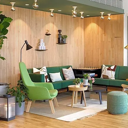 Zoku 4* باريس
